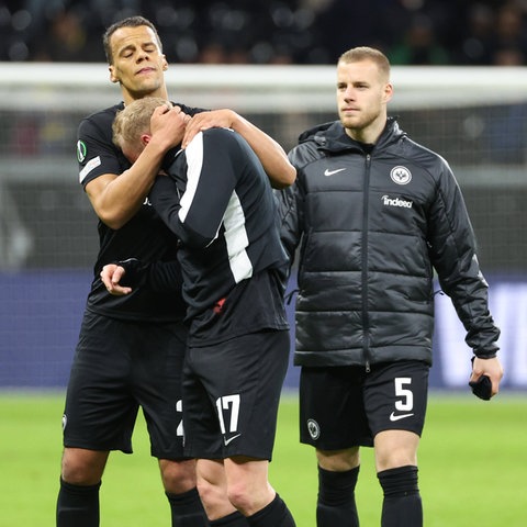 Timothy Chandler tröstet Sebastian Rode