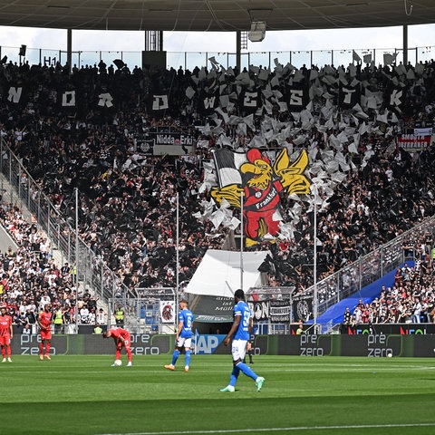 Fans von Eintracht Frankfurt in Hoffenheim