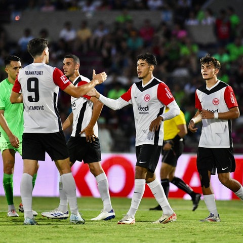 Eintracht Frankfurt jubelt beim Test in Juarez