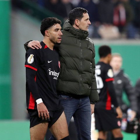 Haben ein gutes Verhältnis: Trainer Dino Toppmöller (rechts) und Omar Marmoush.