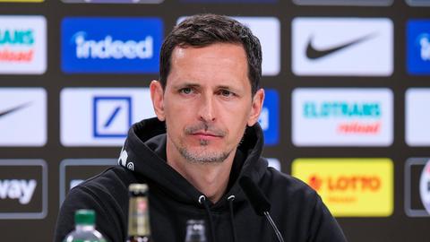 Eintracht-Trainer Dino Toppmöller