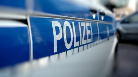 Polizeiauto mit Schriftzug Polizei